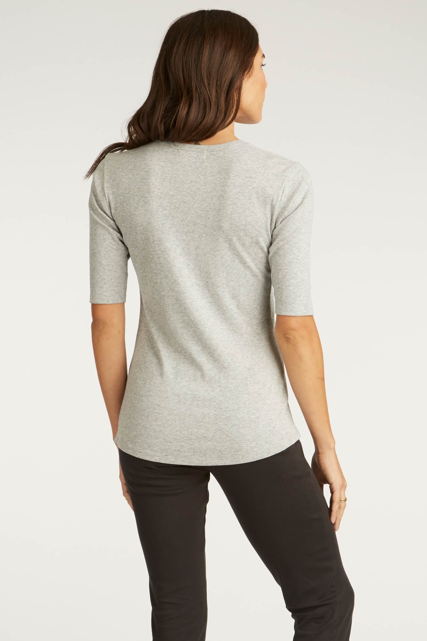 Womens Organic Cotton Top | Gray Scoop Tee | Indigenous