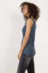 Essential Tank